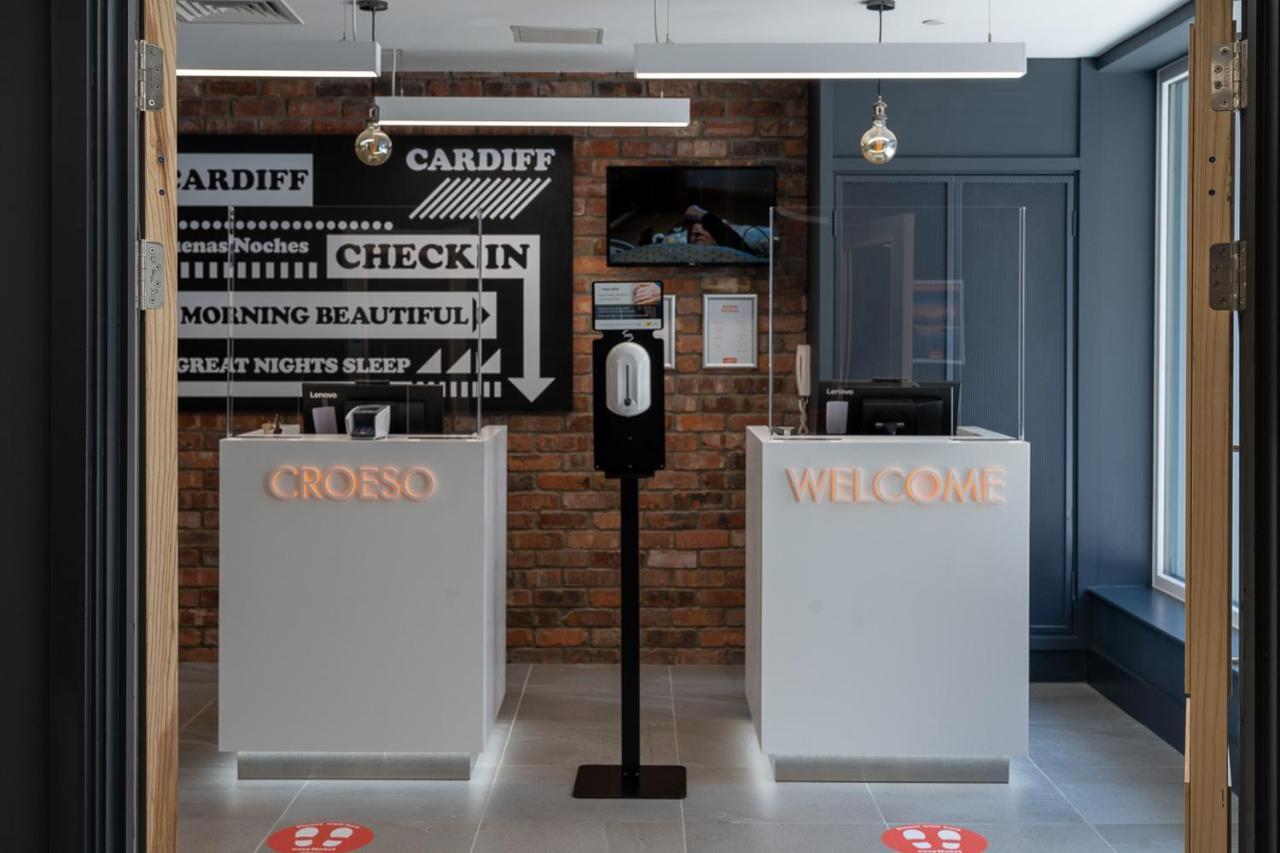 Easyhotel Cardiff Bagian luar foto